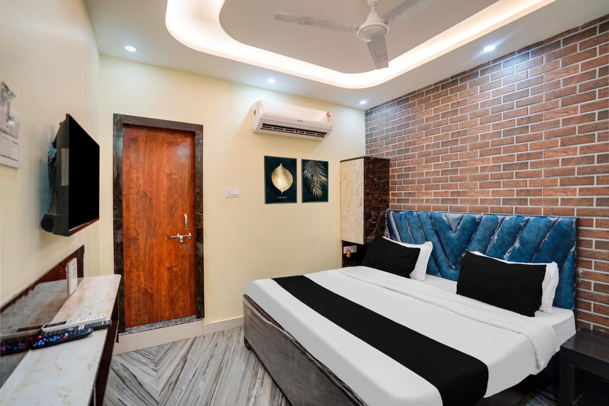 Super Collection O Rajapur Circuit House Hotel Allāhābād Junction Kültér fotó